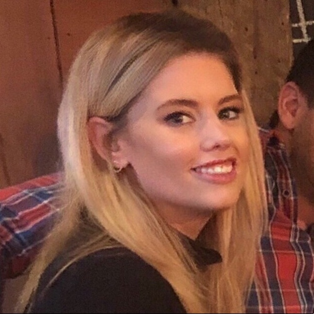 Meet your Posher, Caitlin